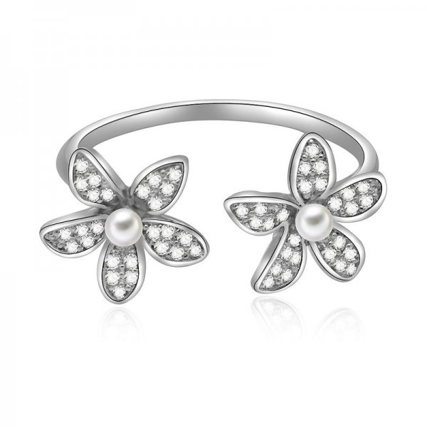 Pretty Double Daisy Flower Ring With Pearl